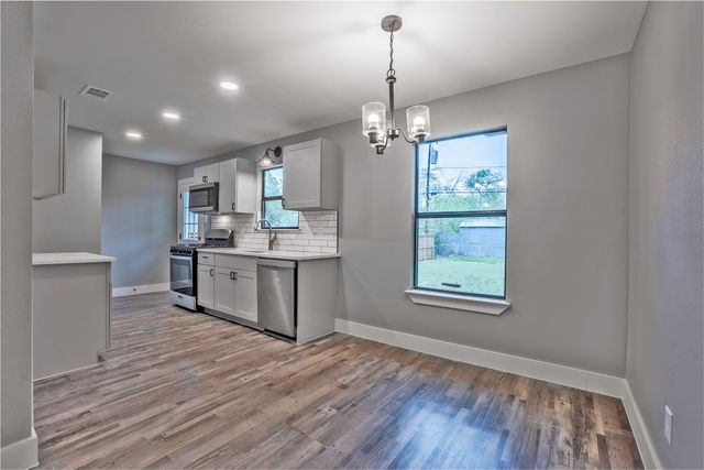 2423 Fenwick Drive, Dallas, TX 75228