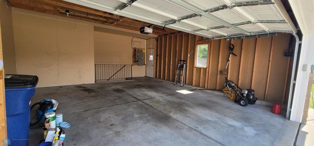 3334 10th Street S, Moorhead, MN 56560