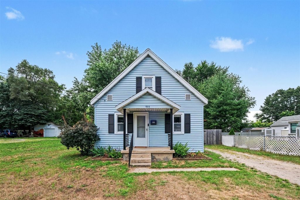 933 Benjamin Avenue, Grand Rapids, MI 49503