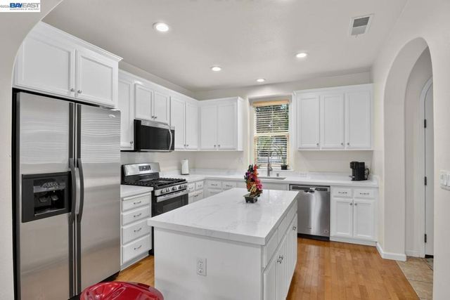 9799 Belladonna Dr, San Ramon, CA 94582