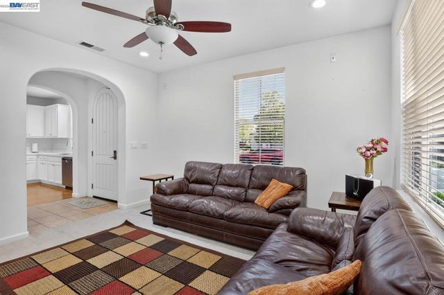 9799 Belladonna Dr, San Ramon, CA 94582