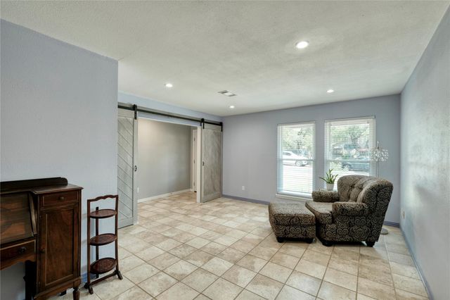 2803 Harleyhill DR, Austin, TX 78745