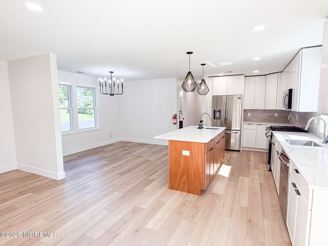 18 Arlyn Drive, Howell, NJ 07731