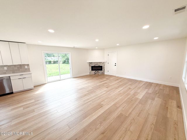 18 Arlyn Drive, Howell, NJ 07731