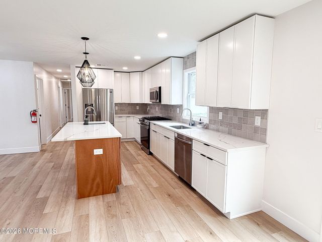 18 Arlyn Drive, Howell, NJ 07731