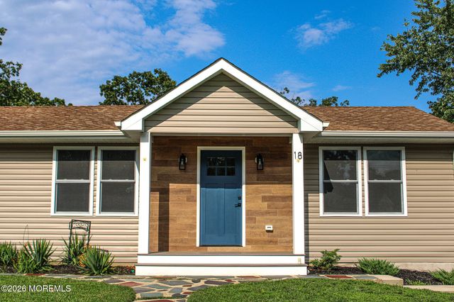 18 Arlyn Drive, Howell, NJ 07731