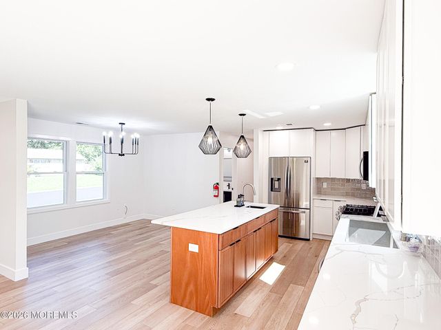 18 Arlyn Drive, Howell, NJ 07731