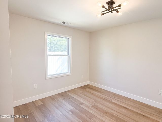 18 Arlyn Drive, Howell, NJ 07731