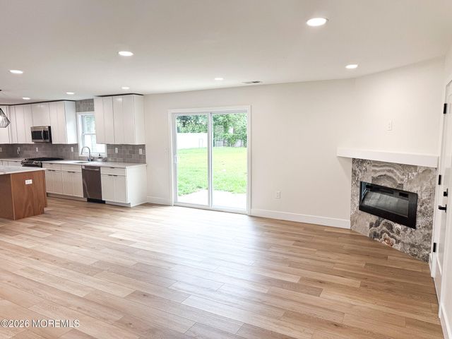 18 Arlyn Drive, Howell, NJ 07731