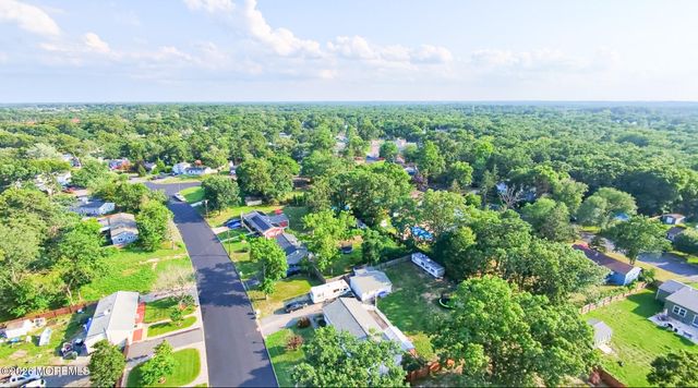 18 Arlyn Drive, Howell, NJ 07731