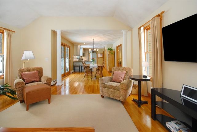 40 Fifers Ln, Boxborough, MA 01719