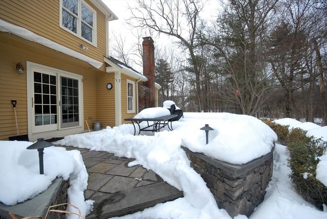 40 Fifers Ln, Boxborough, MA 01719