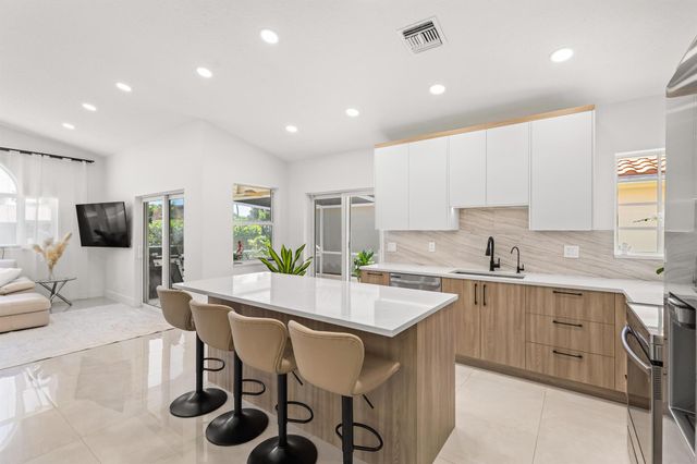 5108 Columbo Court, Delray Beach, FL 33484