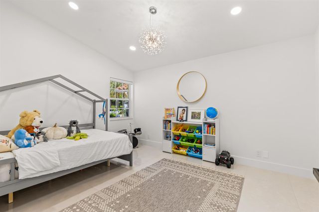 5108 Columbo Court, Delray Beach, FL 33484