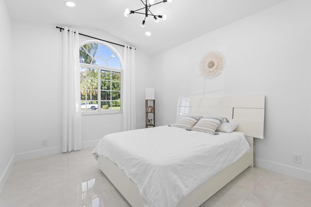 5108 Columbo Court, Delray Beach, FL 33484