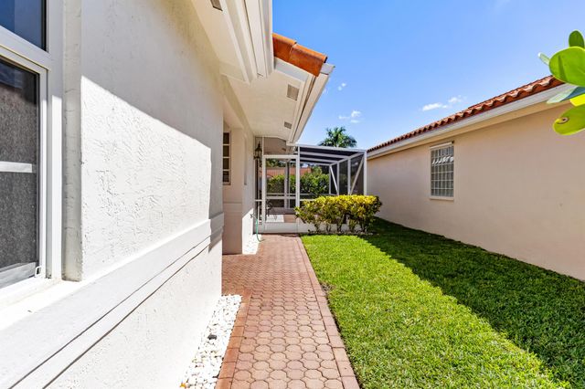 5108 Columbo Court, Delray Beach, FL 33484