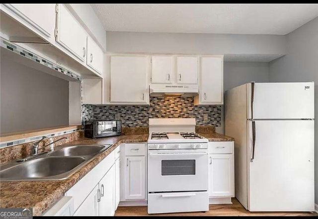 3724 Jamestown Court, Atlanta, GA 30340