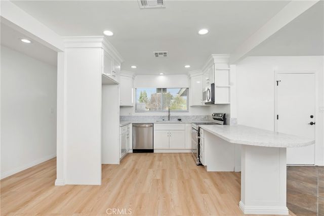 4517 Summer Side, Bakersfield, CA 93309