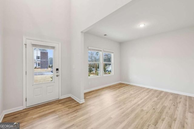 3604 Squires Park Lane, Loganville, GA 30052