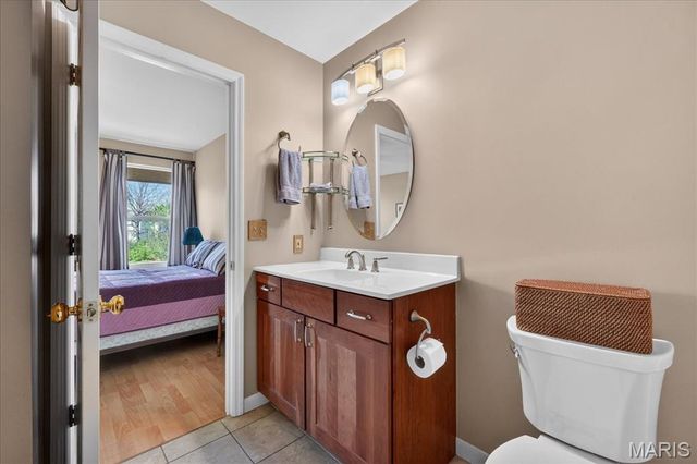 3745 Southern Manor Drive, St Louis, MO 63125