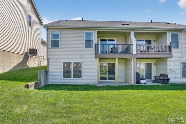 3745 Southern Manor Drive, St Louis, MO 63125