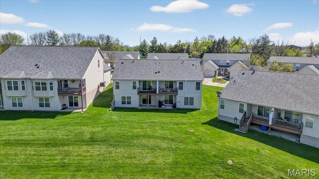 3745 Southern Manor Drive, St Louis, MO 63125