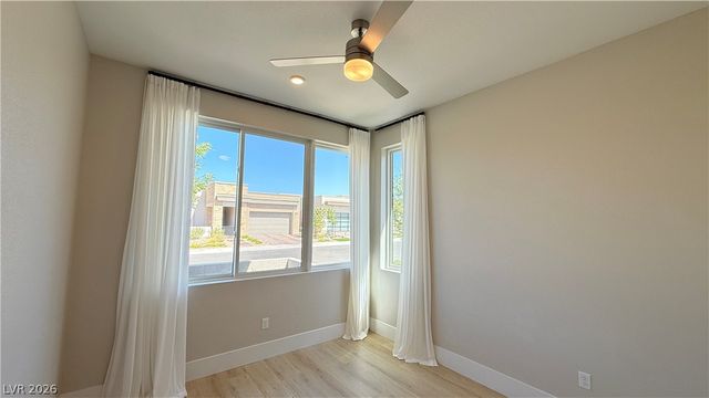 5021 Sandline Court, Las Vegas, NV 89135