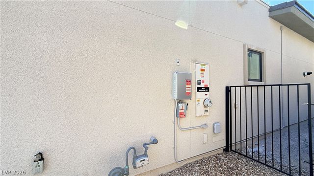 5021 Sandline Court, Las Vegas, NV 89135