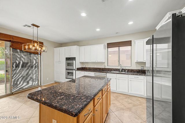 3764 S WINDSTREAM Place, Chandler, AZ 85286