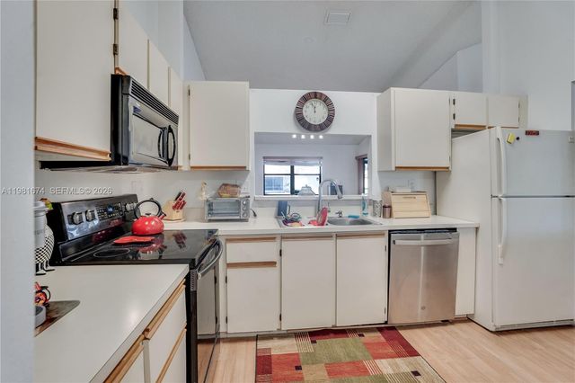 7641 NW 99th Ave, Tamarac, FL 33321