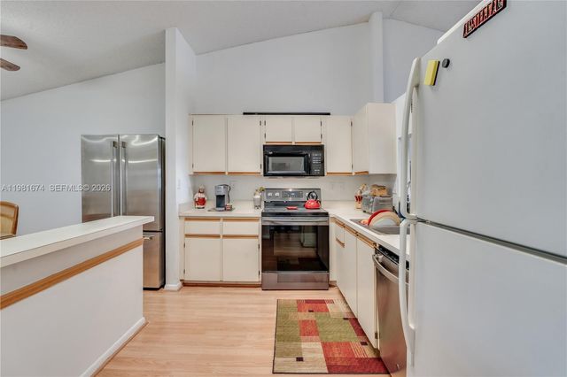 7641 NW 99th Ave, Tamarac, FL 33321