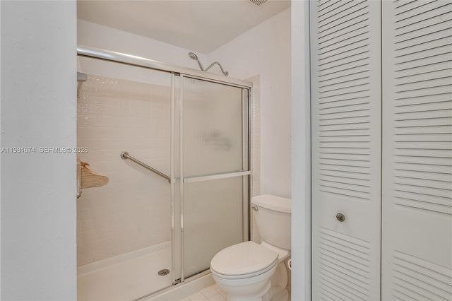 7641 NW 99th Ave, Tamarac, FL 33321