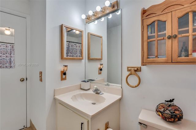 7641 NW 99th Ave, Tamarac, FL 33321