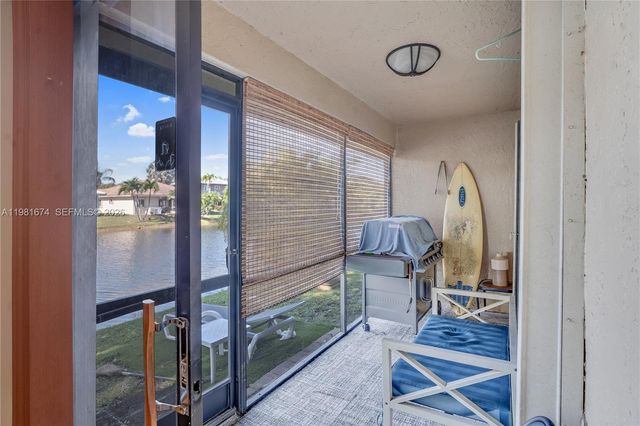 7641 NW 99th Ave, Tamarac, FL 33321