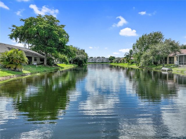 7641 NW 99th Ave, Tamarac, FL 33321