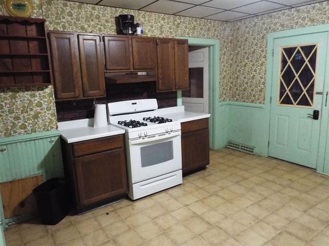 1211 26th Street, Manistee, MI 49660