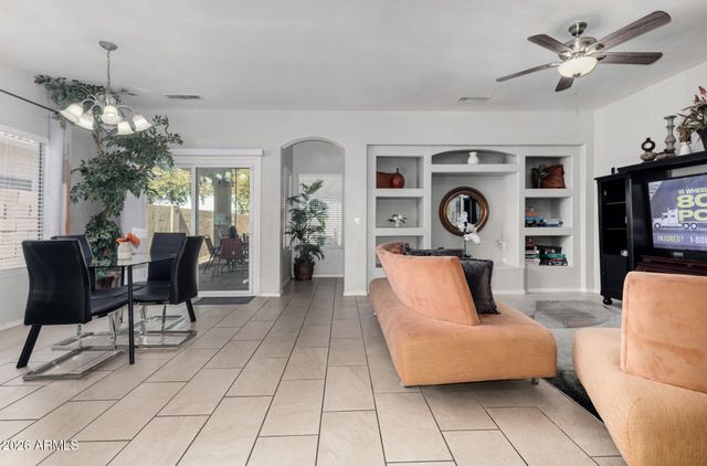 8334 W PAPAGO Street, Tolleson, AZ 85353