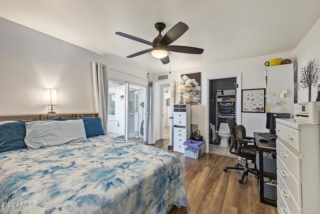 225 N STANDAGE -- 8, Mesa, AZ 85201