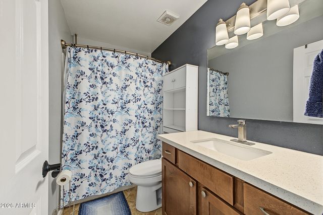 225 N STANDAGE -- 8, Mesa, AZ 85201