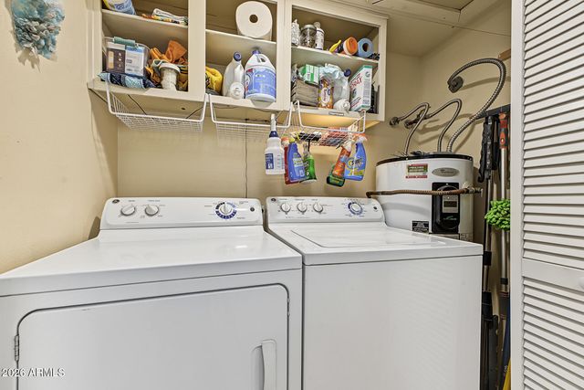 225 N STANDAGE -- 8, Mesa, AZ 85201