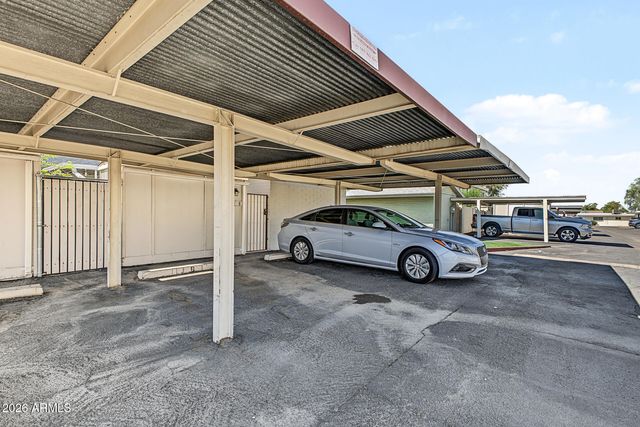 225 N STANDAGE -- 8, Mesa, AZ 85201