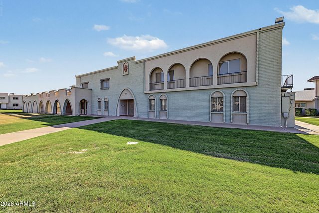 225 N STANDAGE -- 8, Mesa, AZ 85201