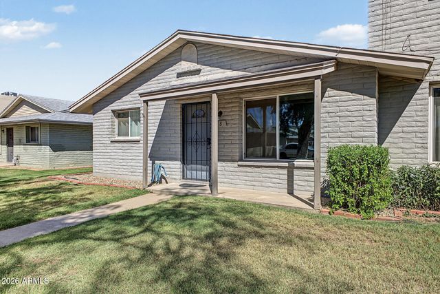 225 N STANDAGE -- 8, Mesa, AZ 85201