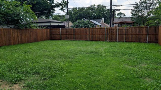 7215 Thurston Drive, Dallas, TX 75235