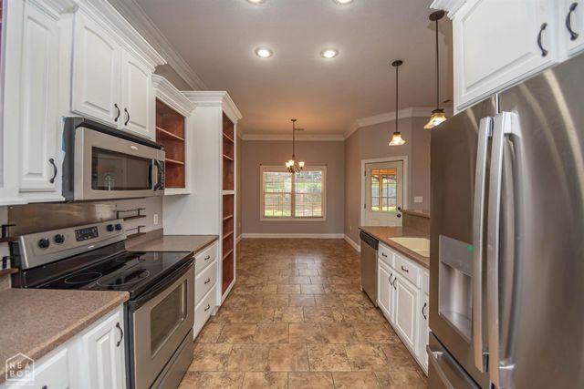1512 Sullivan Circle, Jonesboro, AR 72404