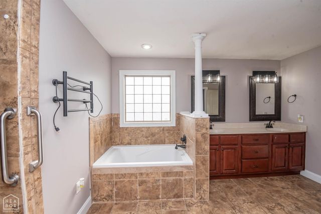 1512 Sullivan Circle, Jonesboro, AR 72404