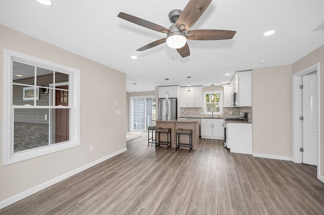 16 Proctor Street, Dracut, MA 01826