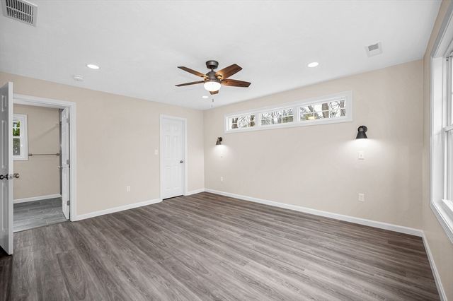 16 Proctor Street, Dracut, MA 01826