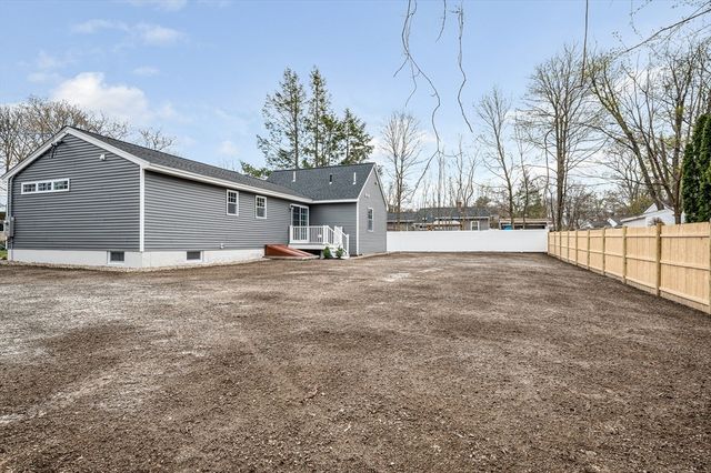 16 Proctor Street, Dracut, MA 01826