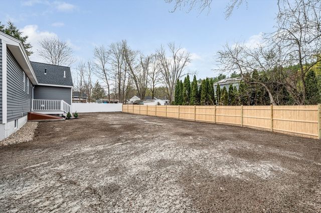 16 Proctor Street, Dracut, MA 01826